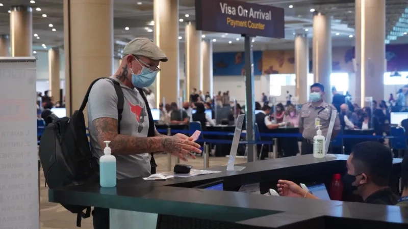Kemenkumham Upayakan Pembayaran Visa on Arrival dengan EDC dan Transfer Antarnegara