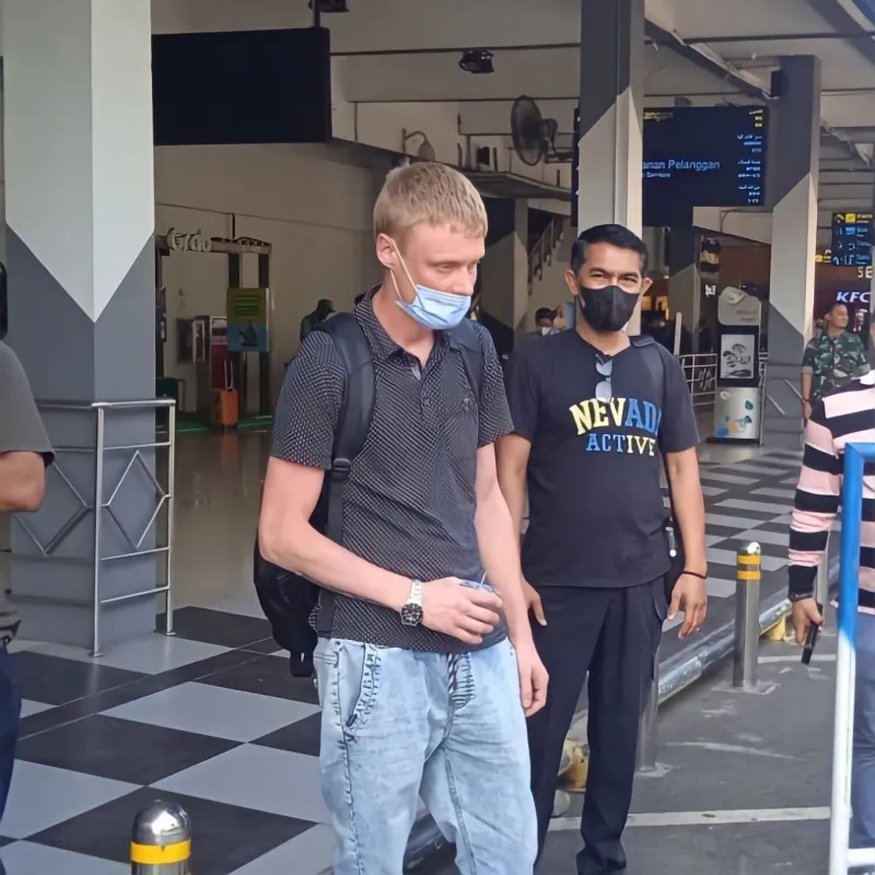 Siaran Pers : Operasi Gabungan Polri-Imigrasi-Bea Cukai Gagalkan Penyelundupan Narkoba Libatkan WNA