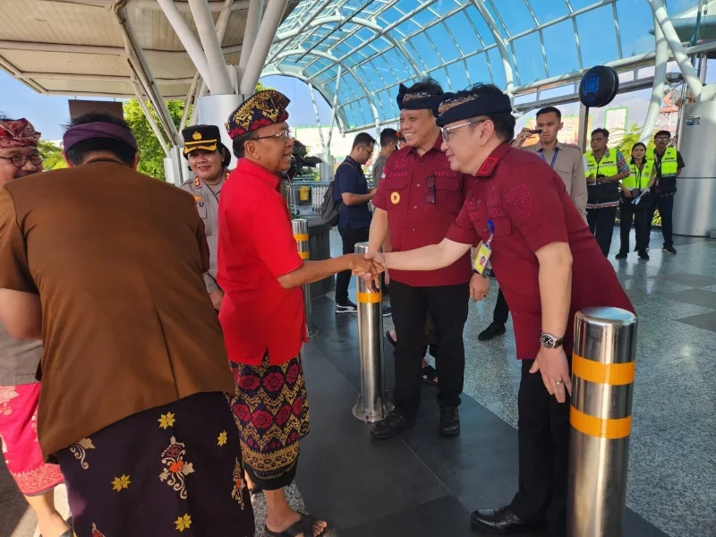 Emirates Airbus A380 makes its first landing in Bali, Ngurah Rai Immigration ready to give the best service