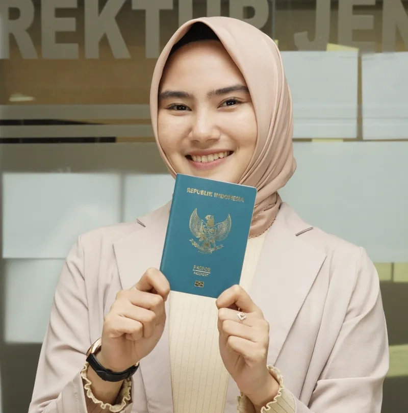 Someone else can collect your passport four days after interview with these conditions