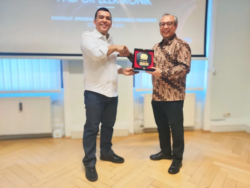Director General of Immigration Launches Electronic Passport Issuance at the Indonesian Consulate General in Frankfurt