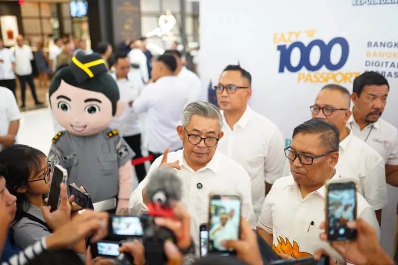 Riau Islands Regional Immigration Office Organizes 'Eazy 1000 Passport' Service: Provides 60 Free Passports and Engages Persons with Disabilities