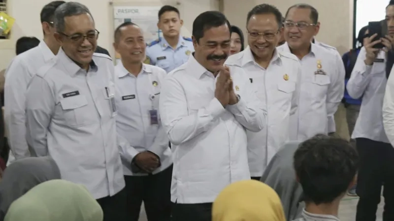 Kunjungi Kanim Bandung, Menteri Imipas Pastikan Layanan Keimigrasian Semakin Efisien dan Transparan